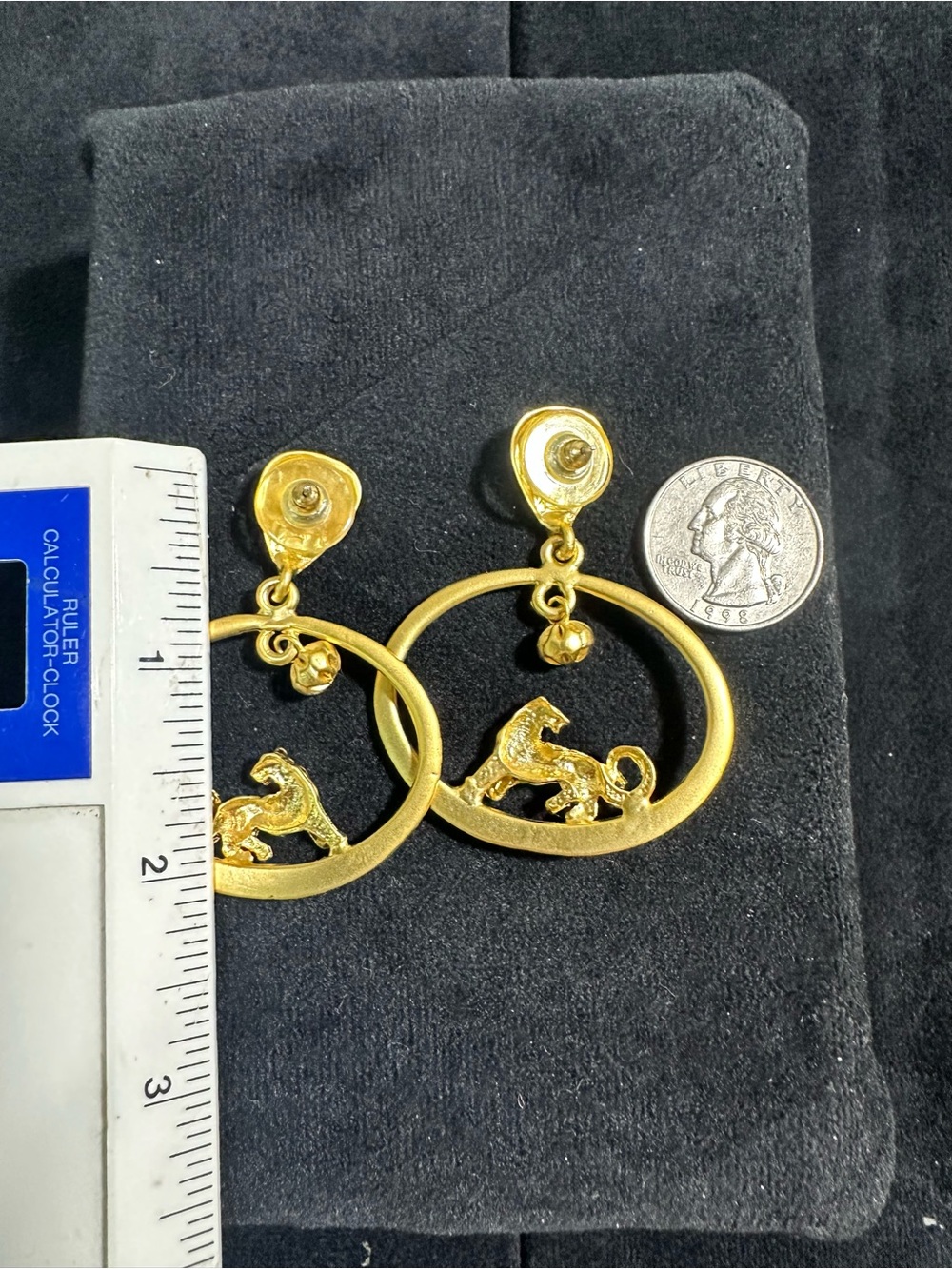 Vtg: Matte Gold Safari Jaguar Oversized Dangle Earrings - Picture 8 of 8